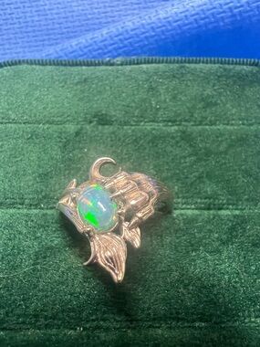 Natural Opal Cabochon Sterling Silver Green Flash size8